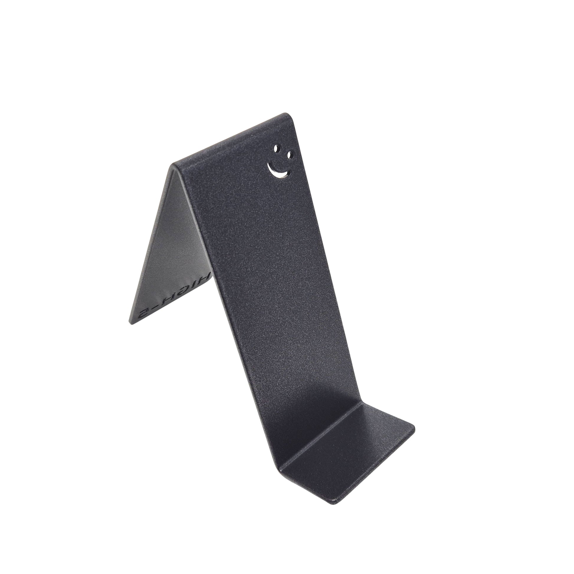 Anthrazit Metall-Handyhalter von Highfive Engineering auf einem Schreibtisch, für ein Smartphone in aufrechter Position